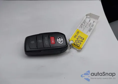 2024 Toyota Highlander Xle z USA, uszkodzony, nr VIN 5TDKDRBH3RS548170